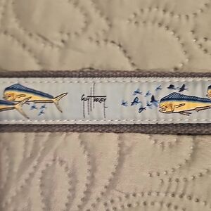 Guy Harvey belt featuring an embroidered Mahi Mahi fish design